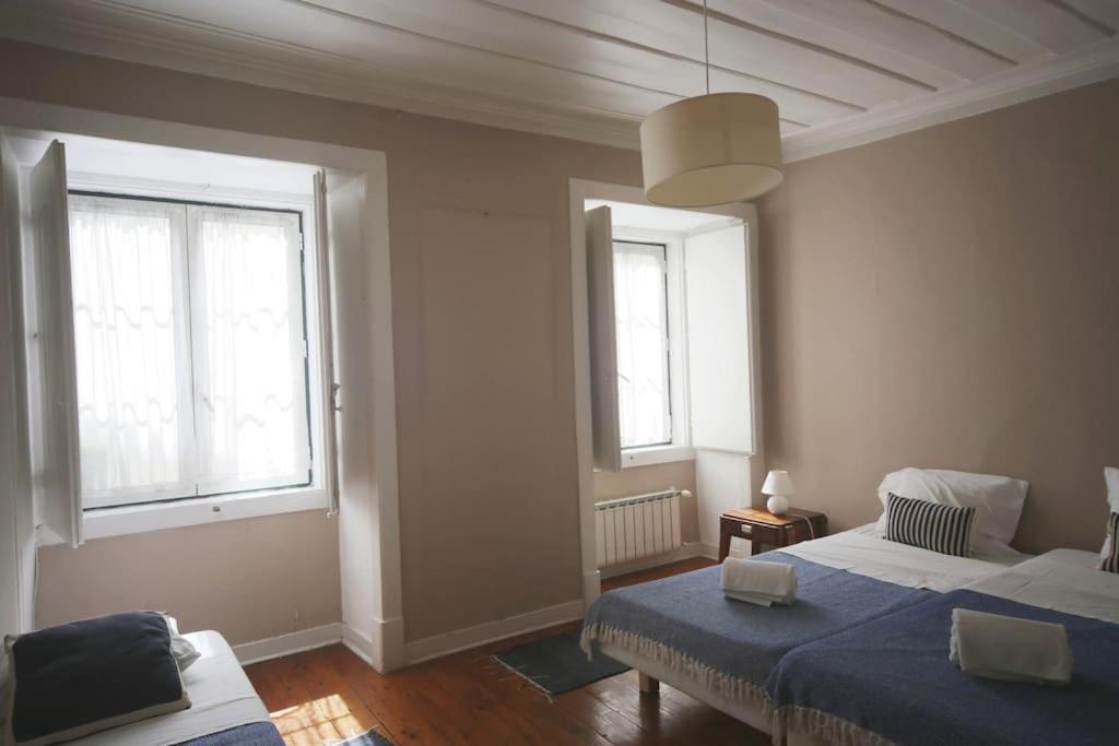 Stunning Apartment Near Chiado Lisboa Εξωτερικό φωτογραφία