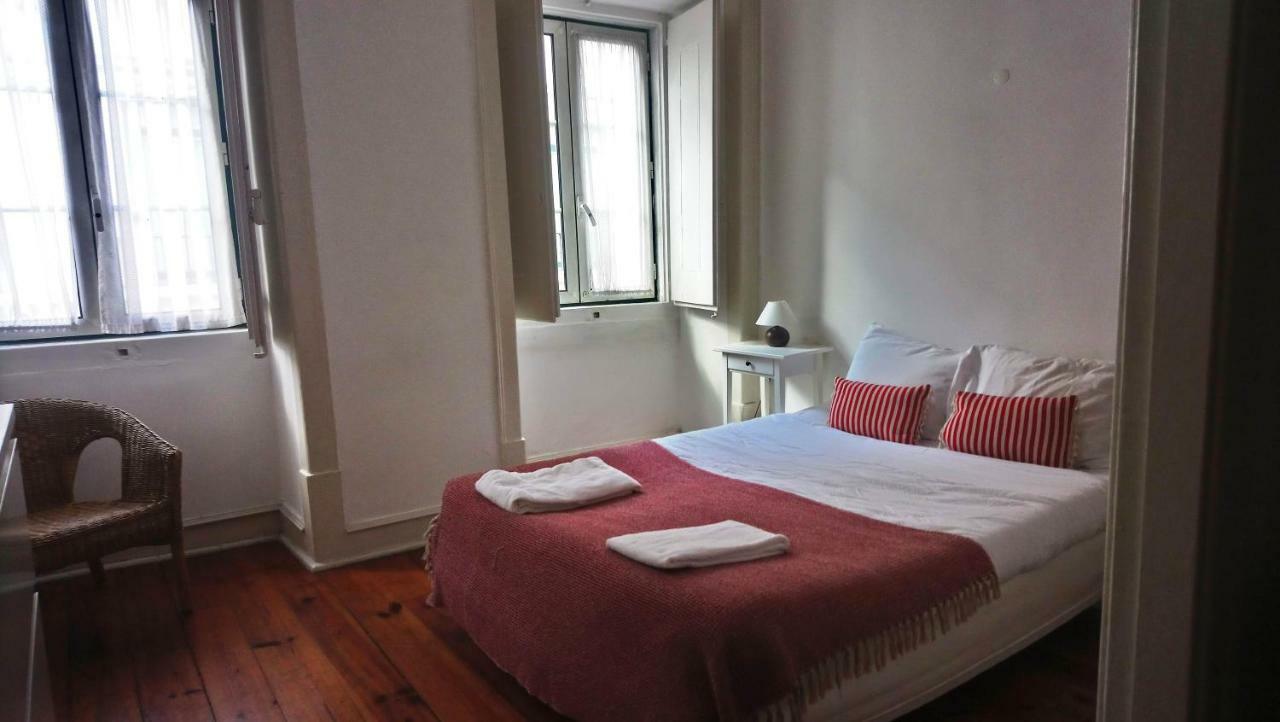 Stunning Apartment Near Chiado Lisboa Εξωτερικό φωτογραφία